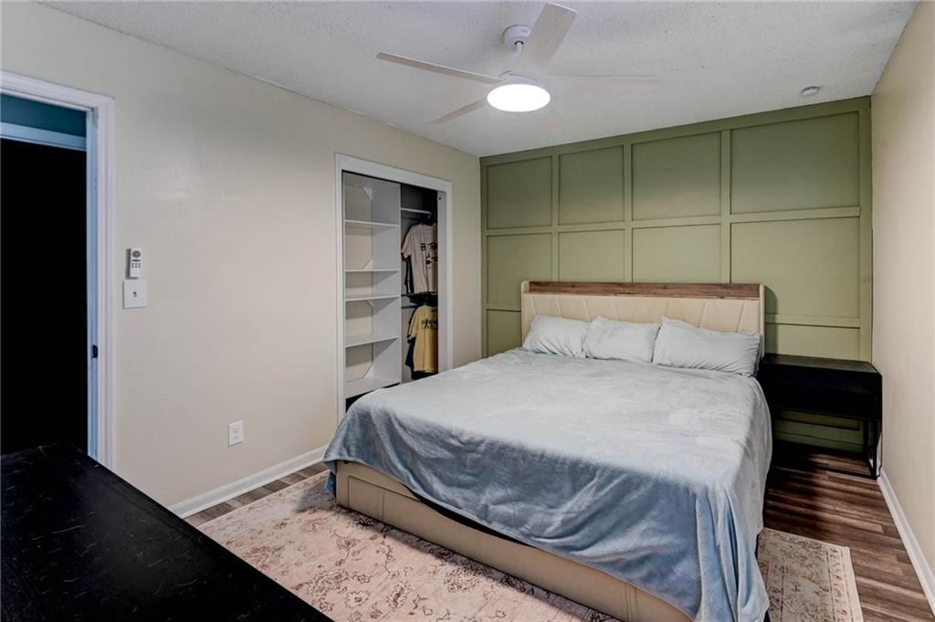 1806 SE Kingsway Street — photo 23