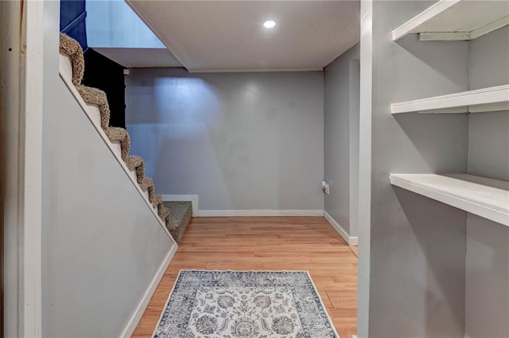 1806 SE Kingsway Street — photo 35