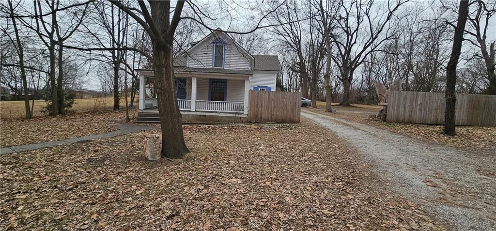 207 SW 15TH Street — photo 2