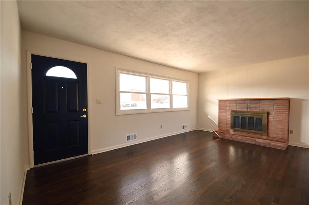 7139 Lamar Avenue — photo 3