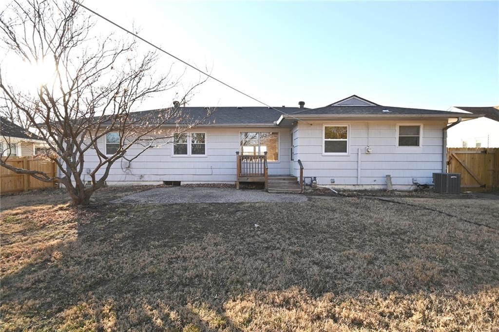 7139 Lamar Avenue — photo 39