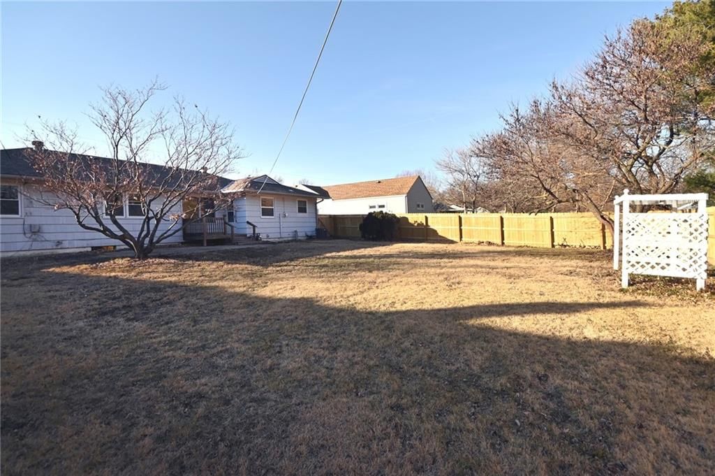7139 Lamar Avenue — photo 40