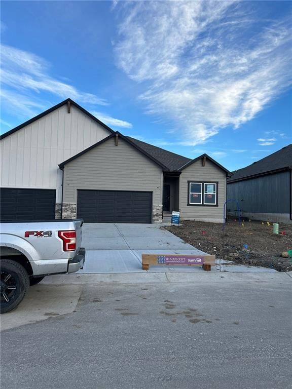 1218 SE Windbreak Drive, Lee's Summit, MO