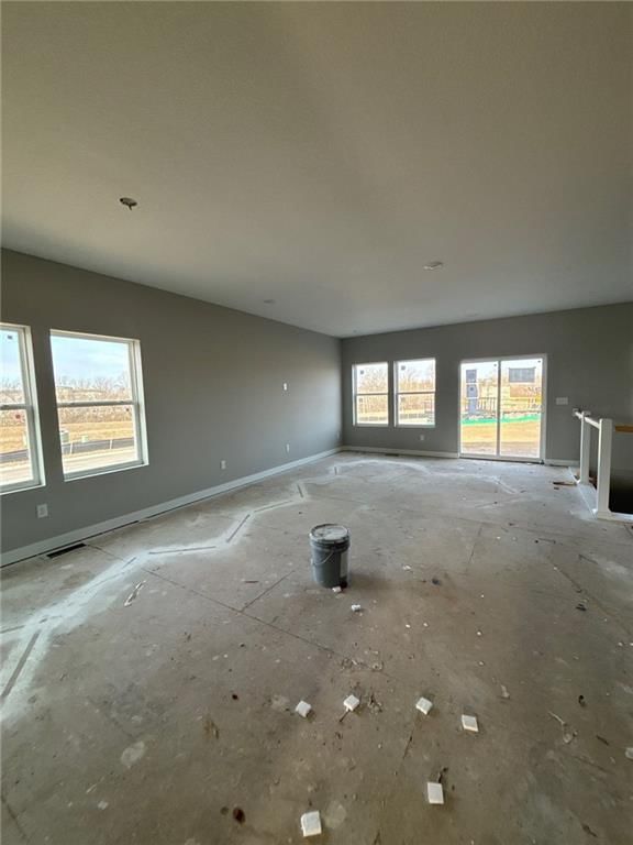 1204 SE Windbreak Drive — photo 3