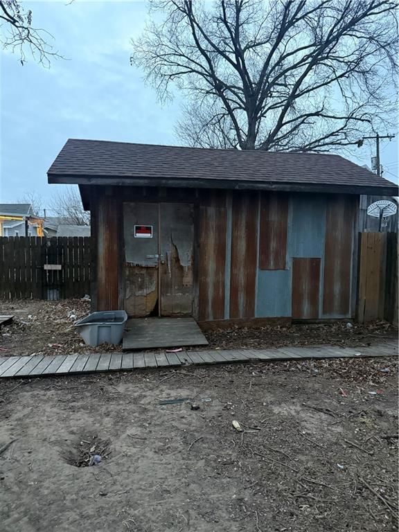1006 W 6th Street — photo 12