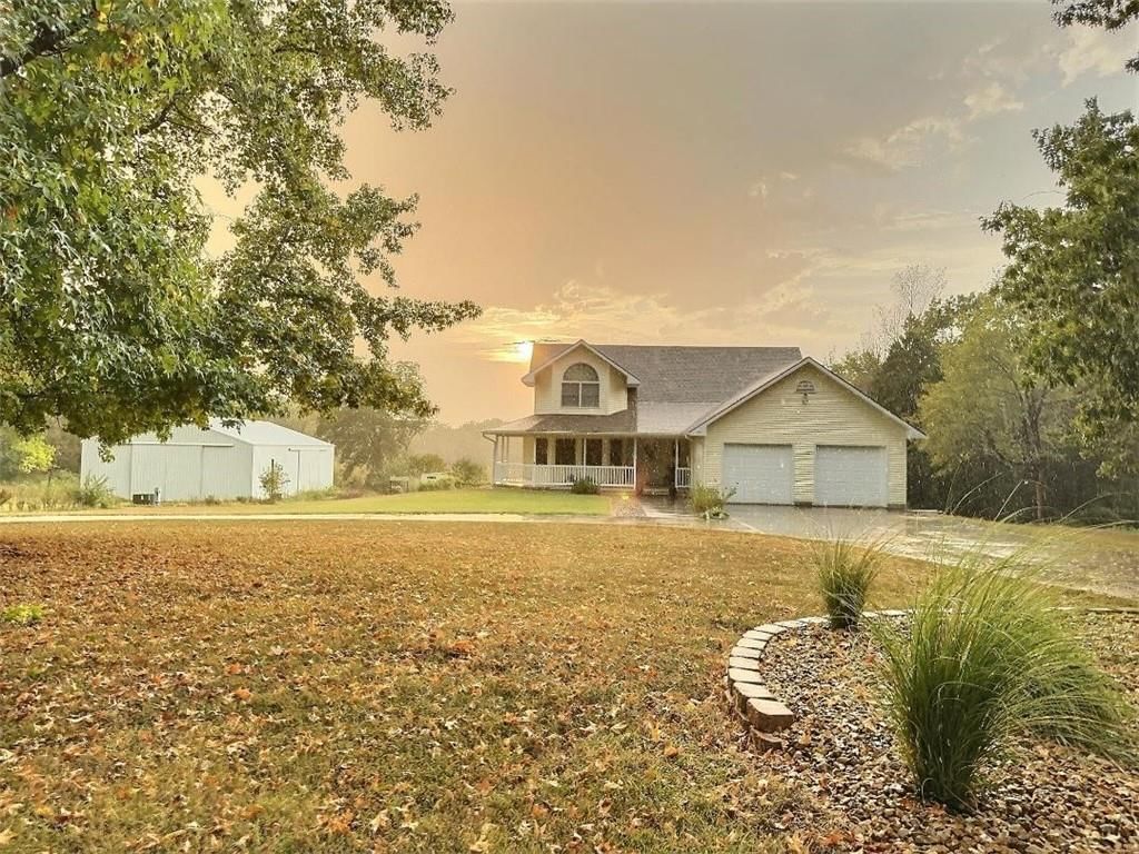 1704 S 155 Road, El Dorado Springs, MO