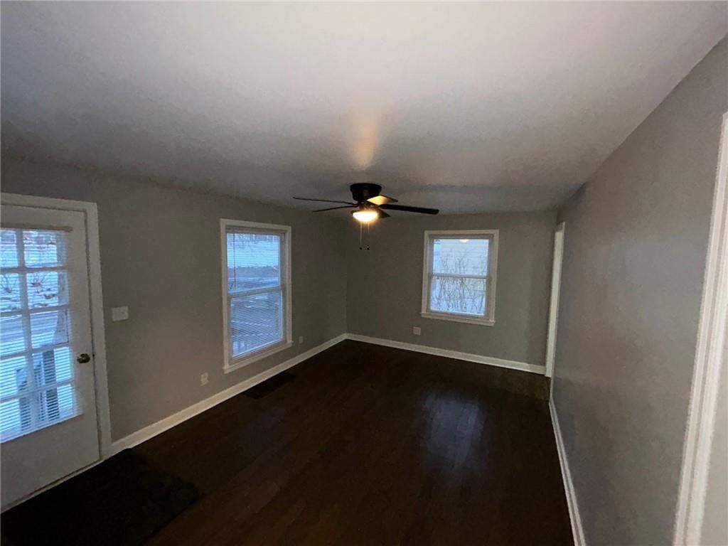 1407 W Sheley Road — photo 4