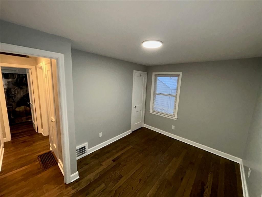 1407 W Sheley Road — photo 9