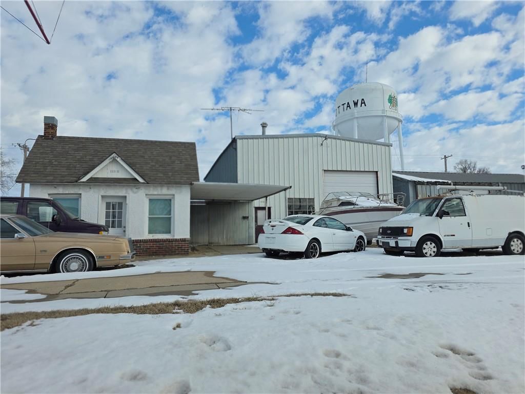 1127 & 1123 N Main Street — photo 3