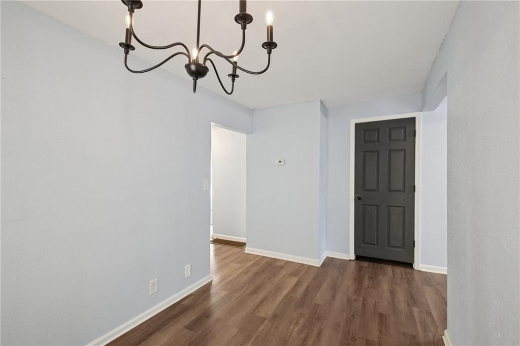 823 S Tremont Avenue — photo 3