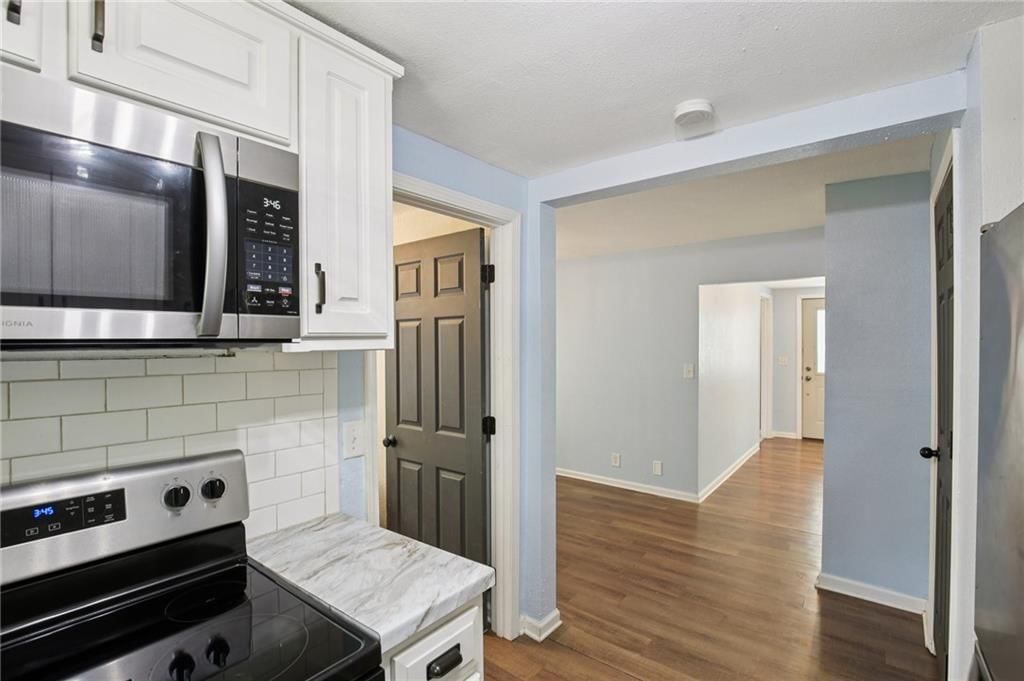823 S Tremont Avenue — photo 5