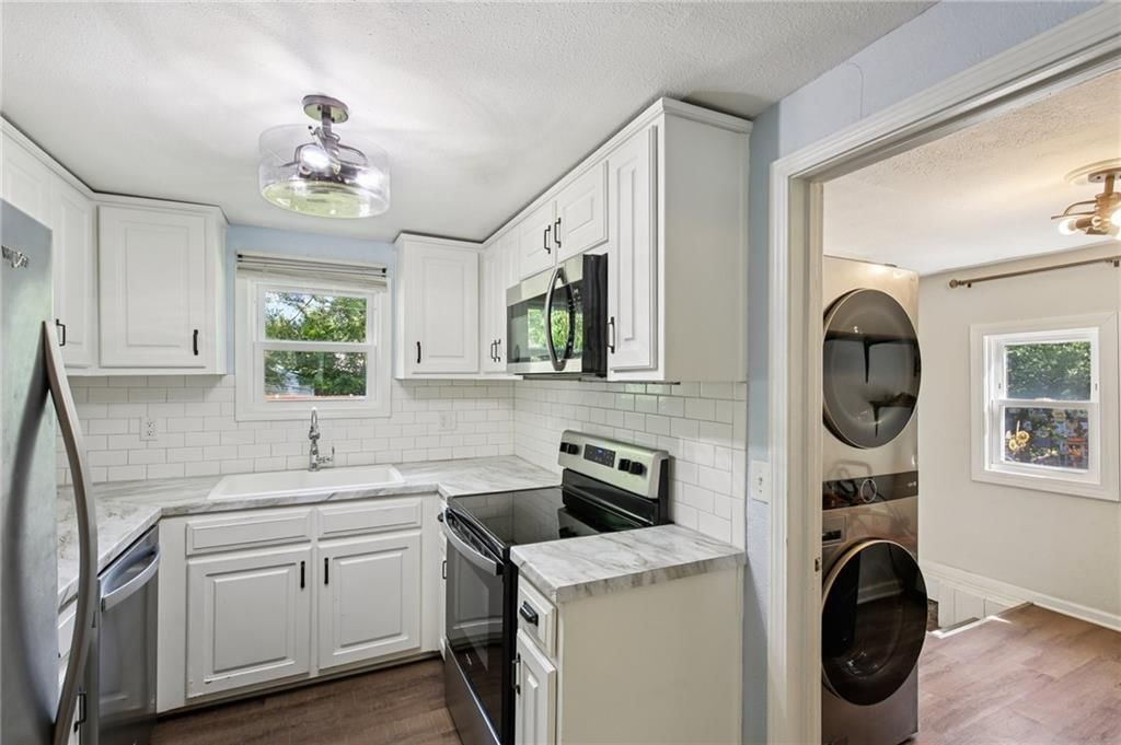 823 S Tremont Avenue — photo 7