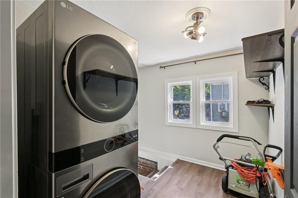 823 S Tremont Avenue — photo 8