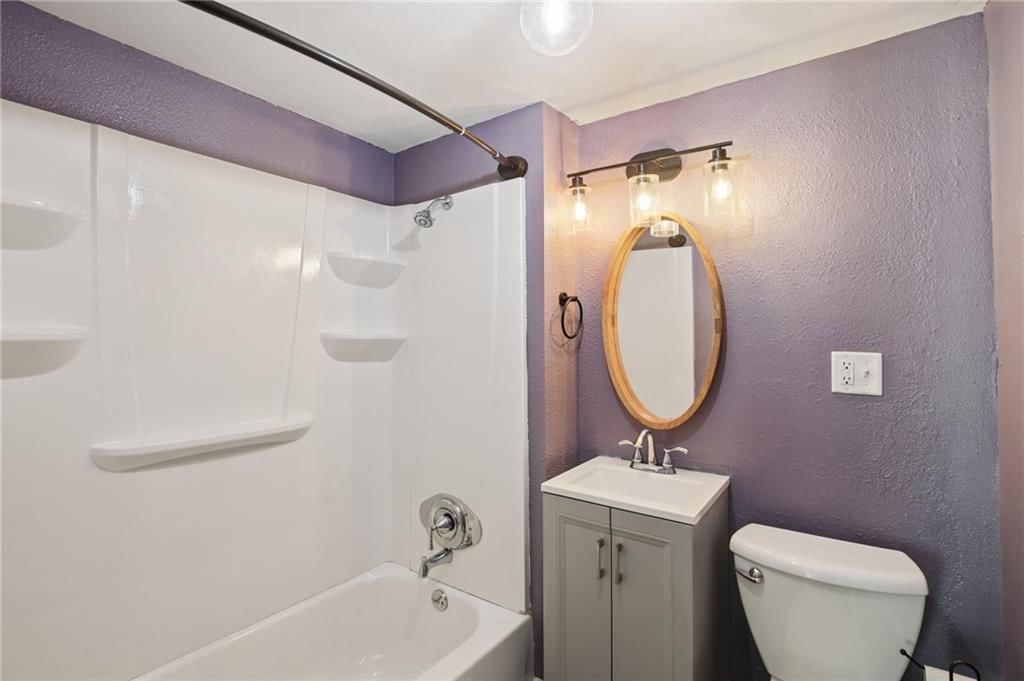 823 S Tremont Avenue — photo 16
