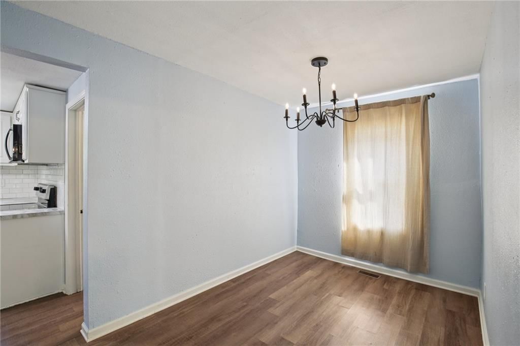 823 S Tremont Avenue — photo 17