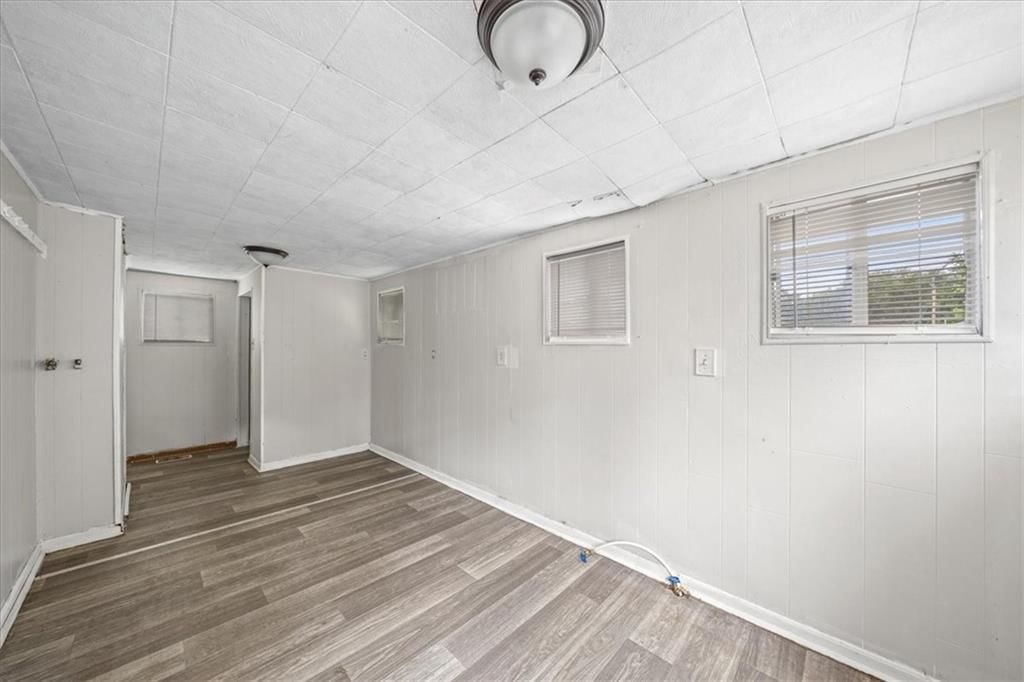 3430 E 6th Street — photo 8