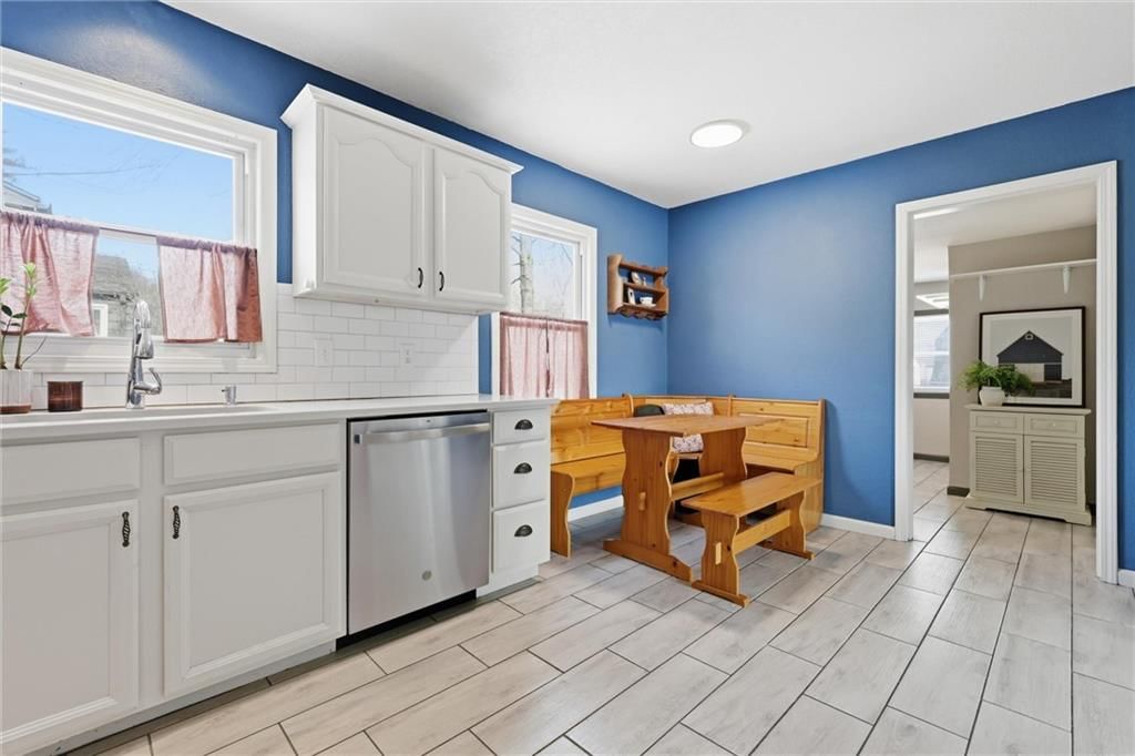 5920 W 71st Street — photo 9