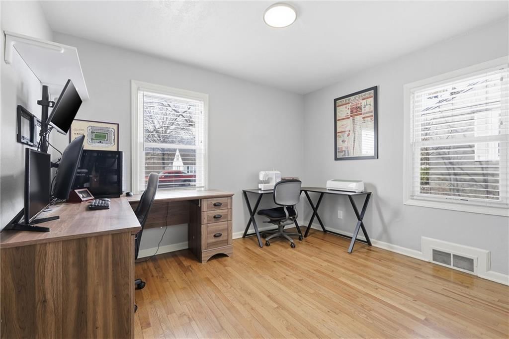 5920 W 71st Street — photo 10
