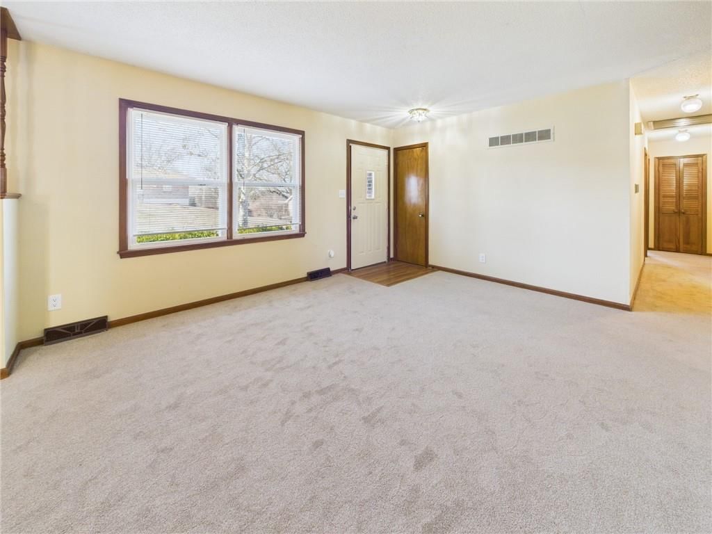 1421 Grandview Drive — photo 6