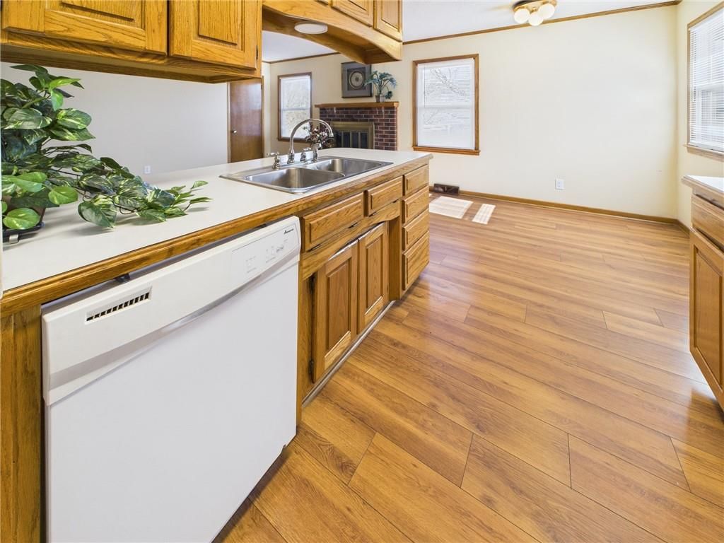 1421 Grandview Drive — photo 10