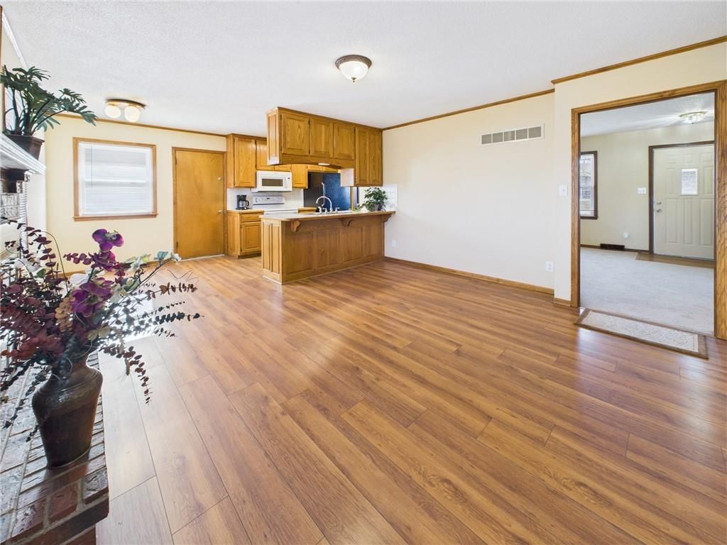 1421 Grandview Drive — photo 17