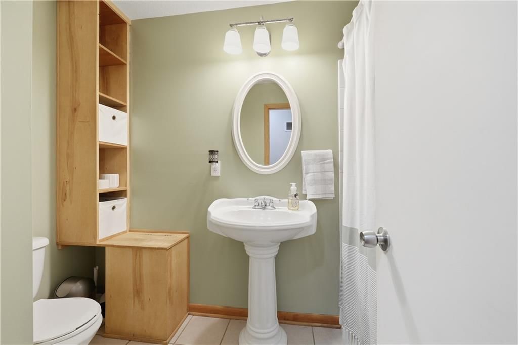 812 Pleasant Street — photo 25