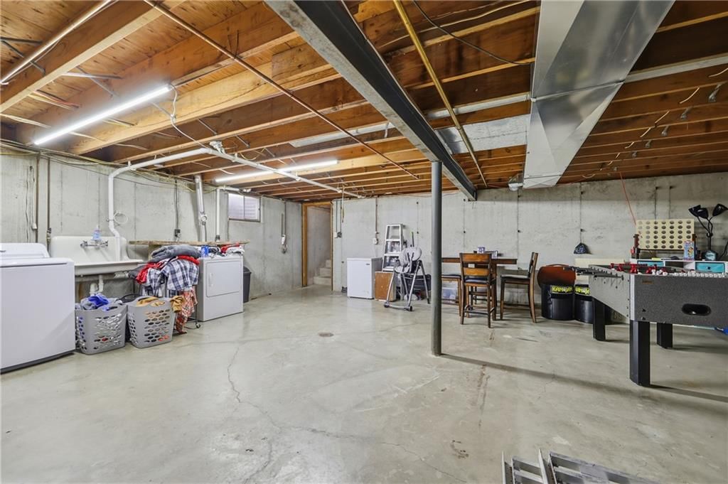 812 Pleasant Street — photo 27