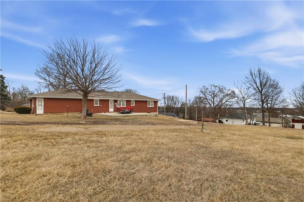 812 Pleasant Street — photo 32