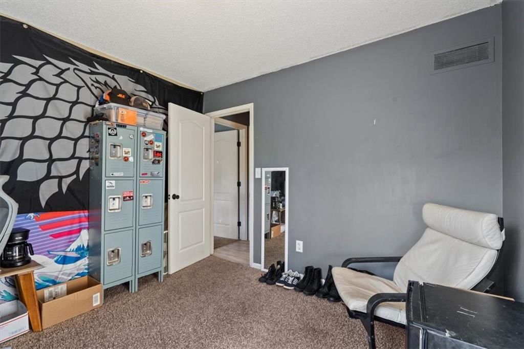 928 NE Mulberry Street — photo 18