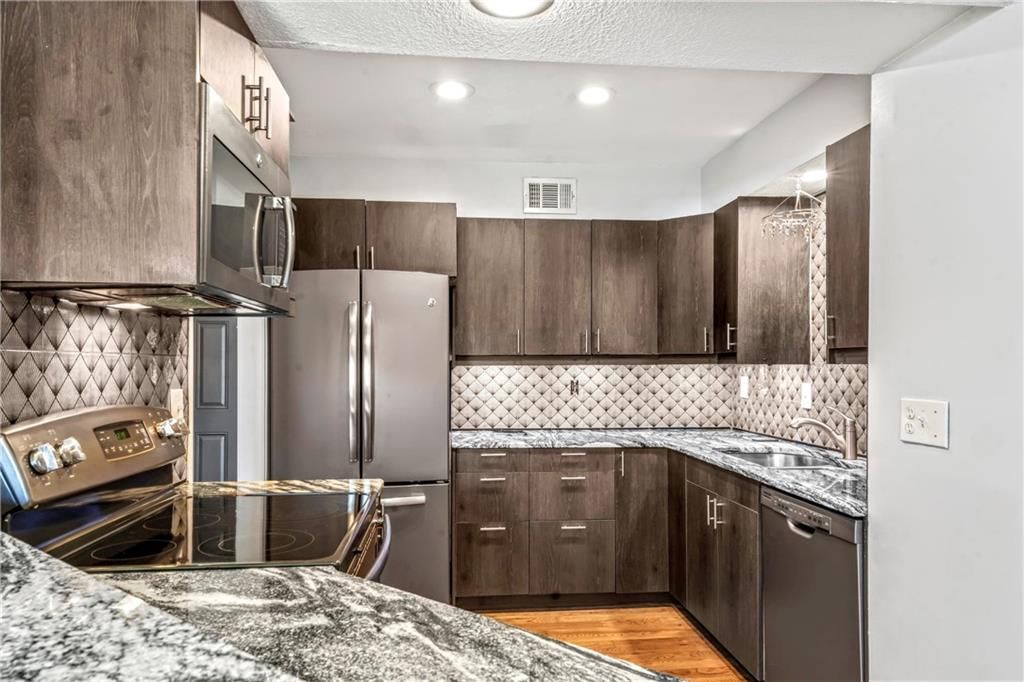 6518 Charles Street — photo 8