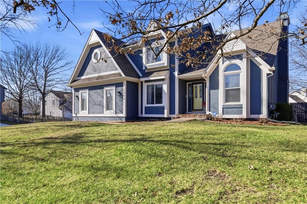 1246 E Meadow Lane, Olathe, KS