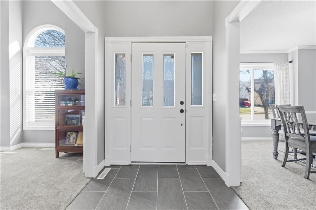 1246 E Meadow Lane — photo 4