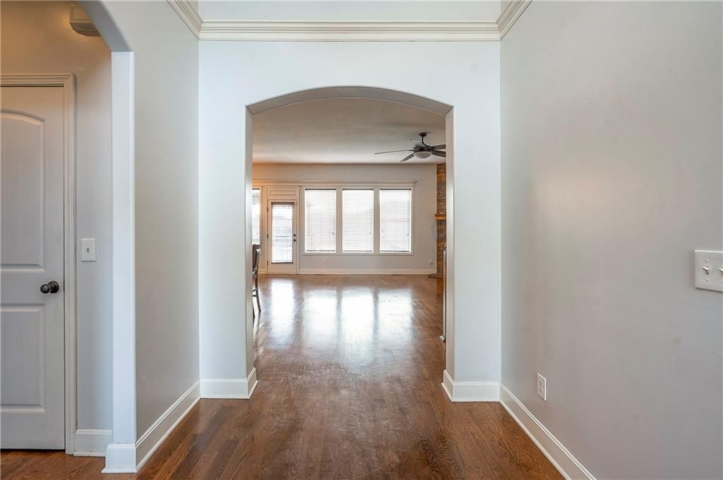 21033 Cooper Street — photo 4