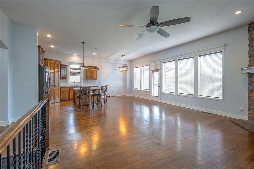 21033 Cooper Street — photo 9