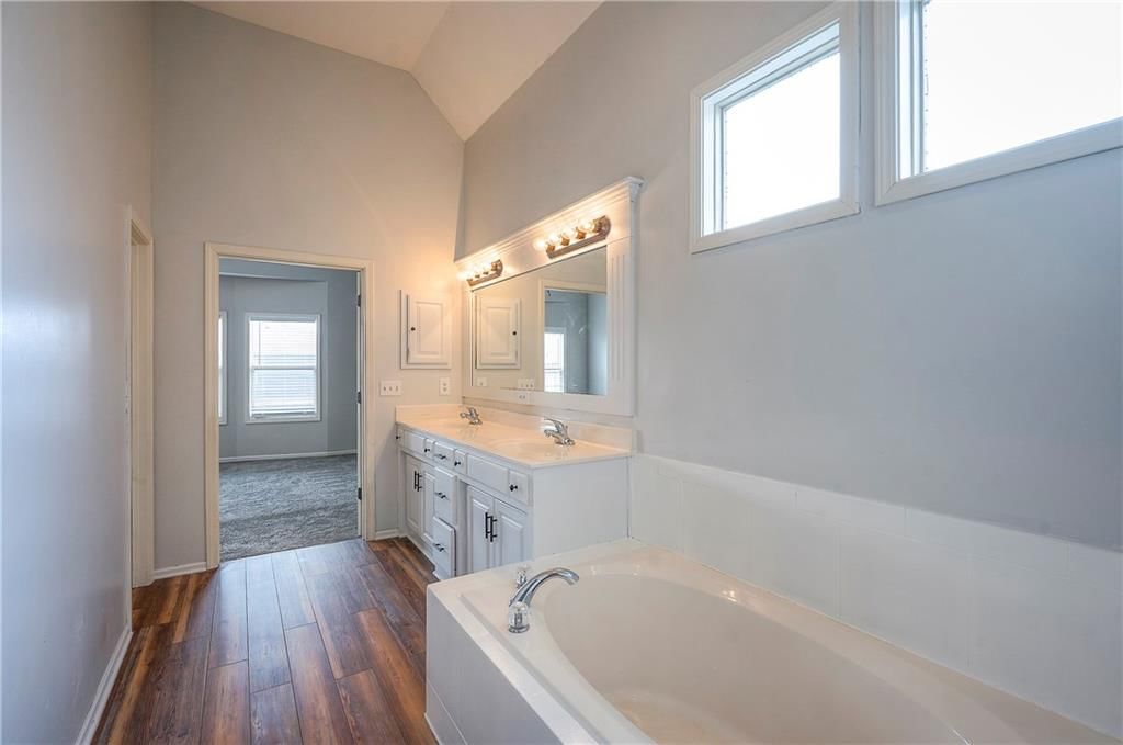 21033 Cooper Street — photo 21