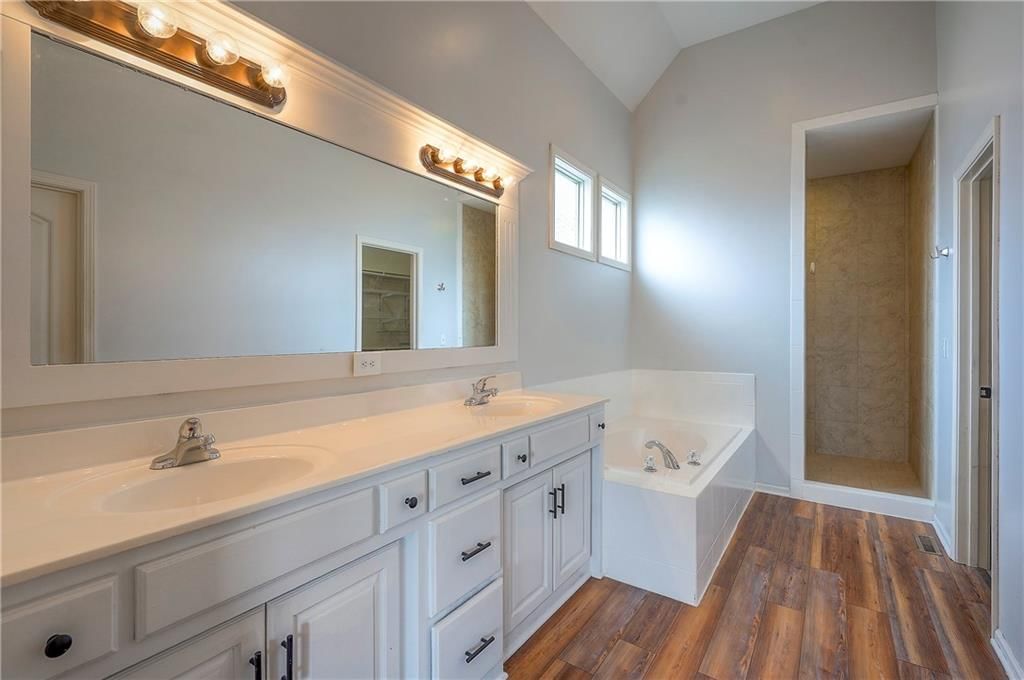 21033 Cooper Street — photo 22