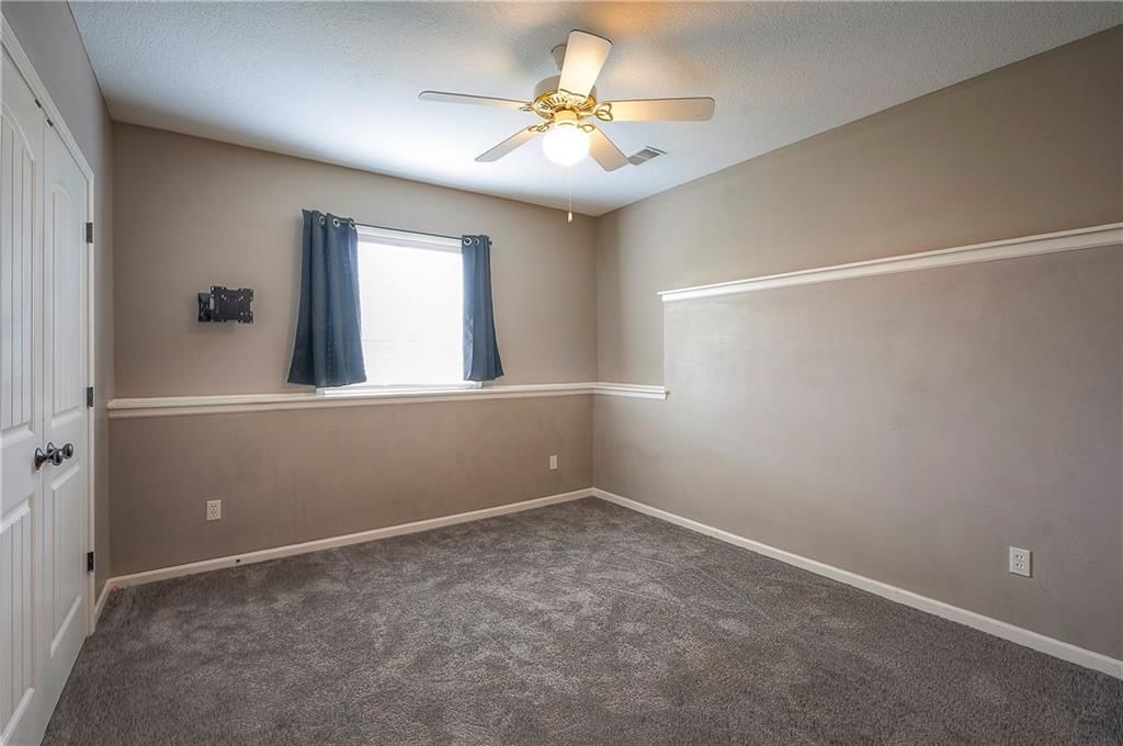 21033 Cooper Street — photo 30