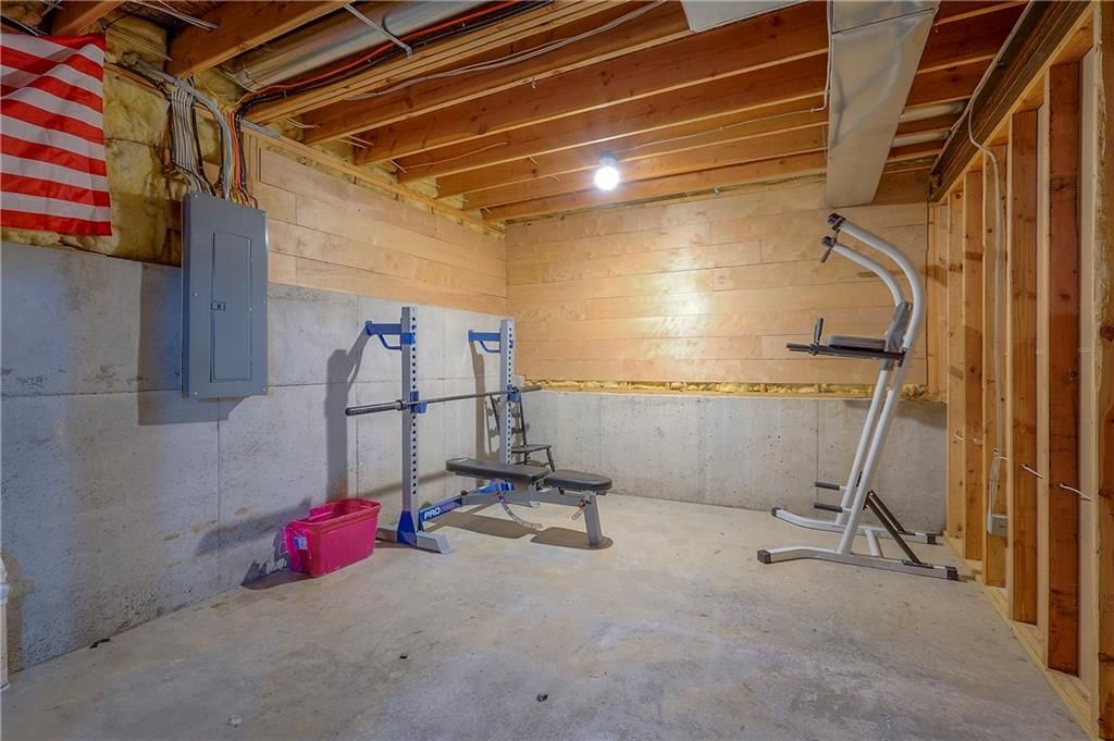 21033 Cooper Street — photo 33