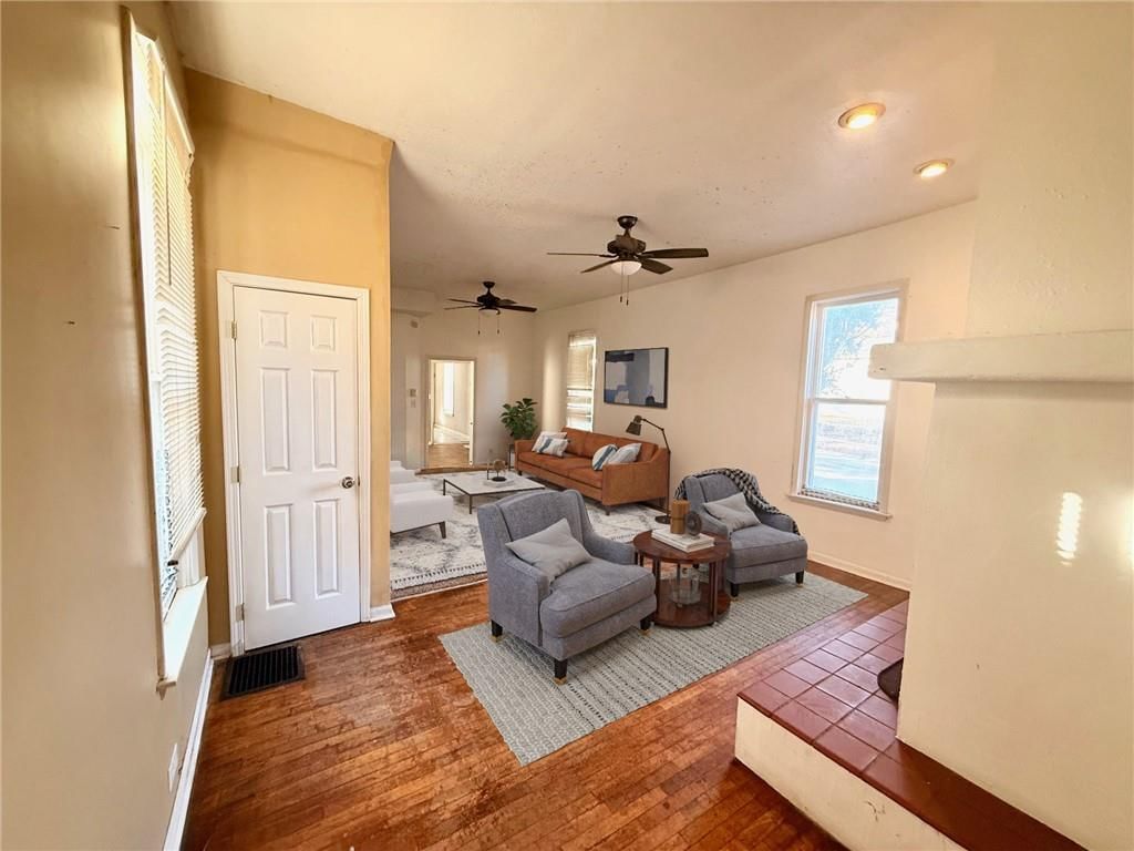 2624 Saint Joseph Avenue — photo 8
