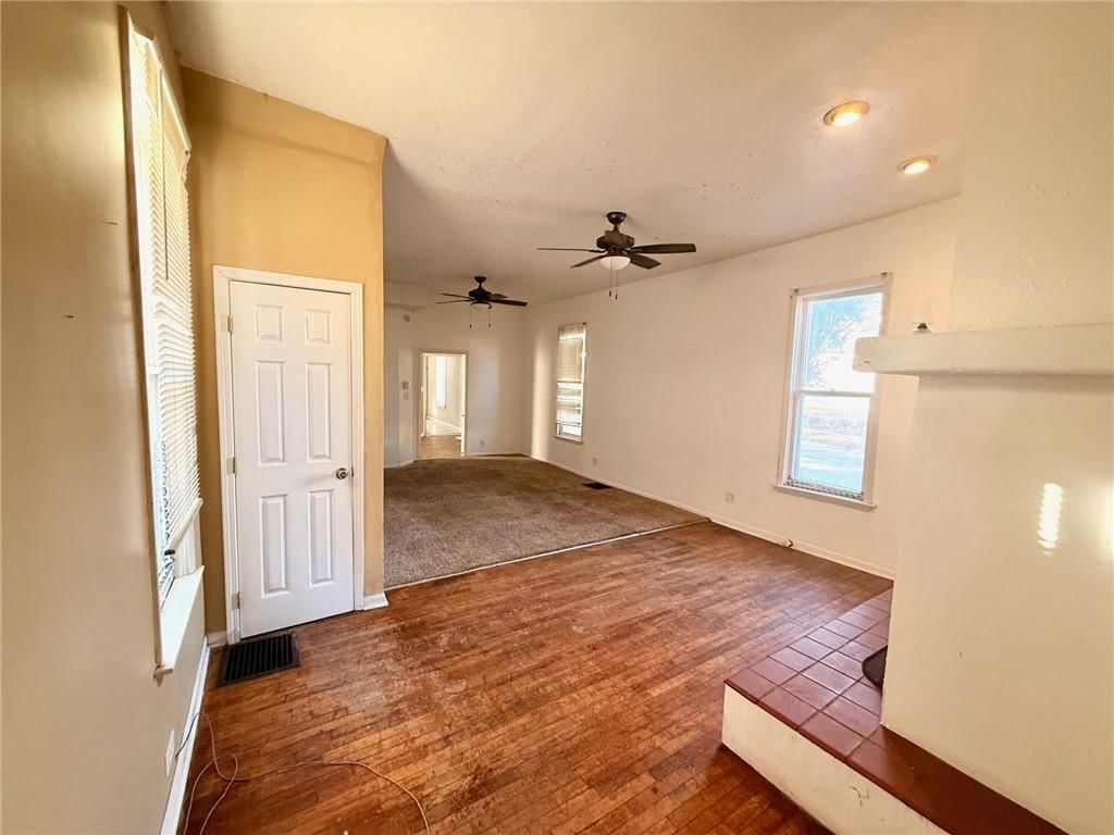 2624 Saint Joseph Avenue — photo 9