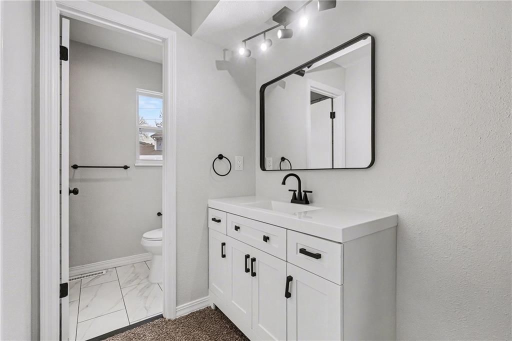 13919 Falkirk Circle — photo 11