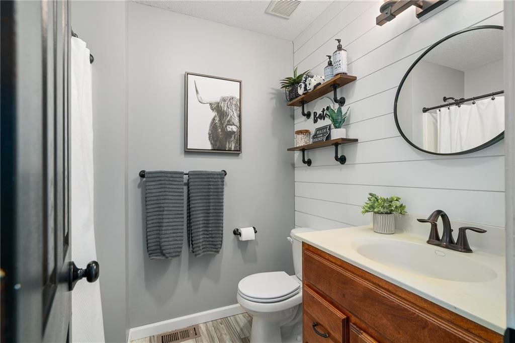 1302 Rice Street — photo 16