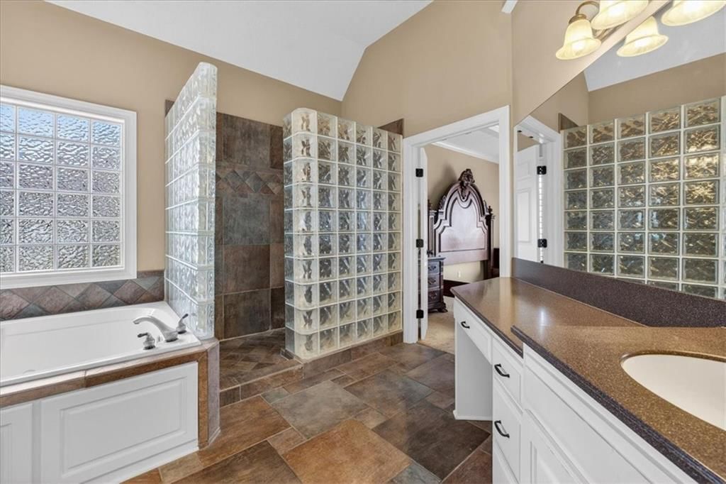 108 Sugarland Drive — photo 35