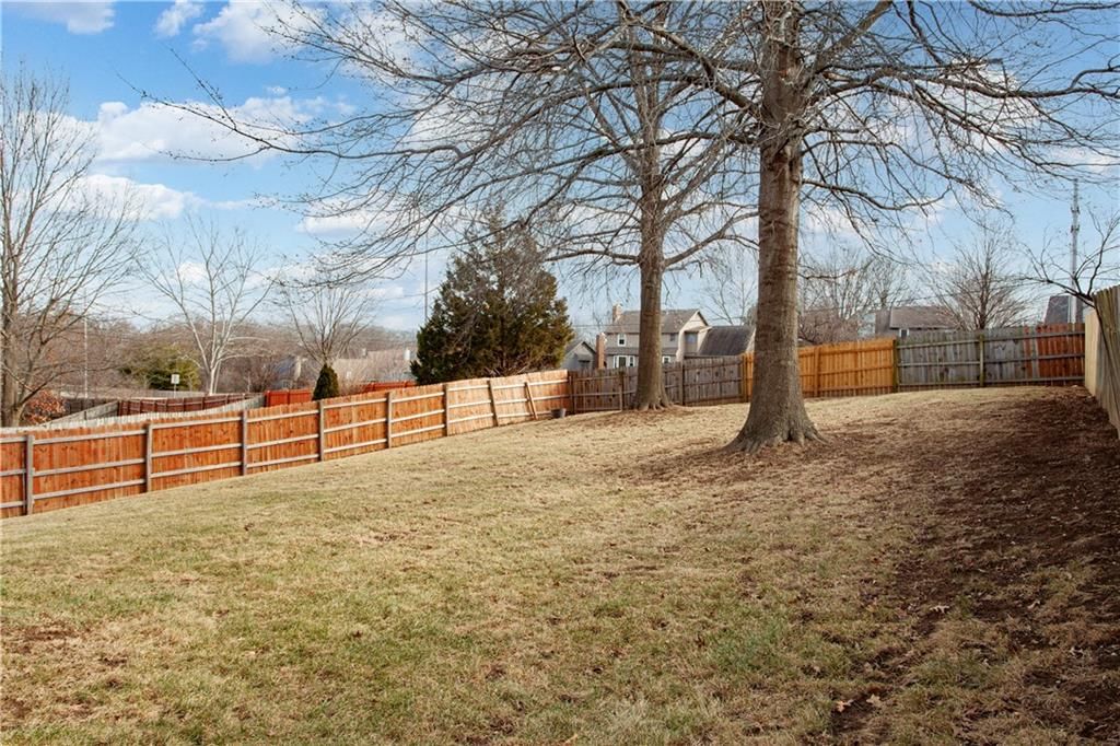 4201 NW 64th Place — photo 36