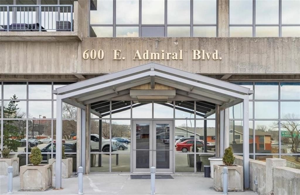 600 E Admiral Boulevard — photo 6