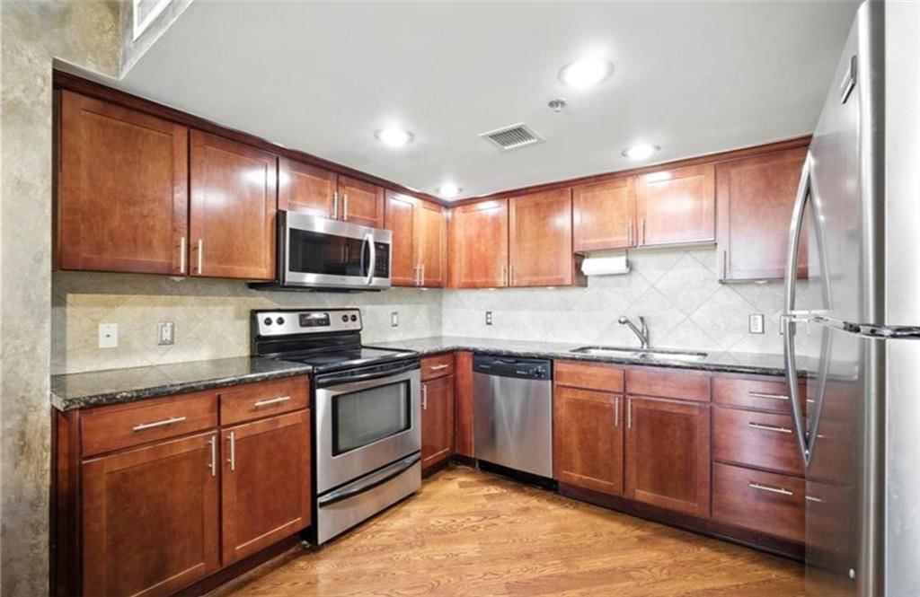 600 E Admiral Boulevard — photo 14