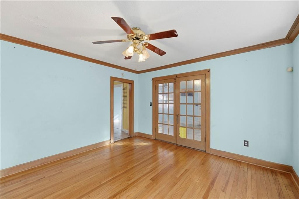 1819 FREEMAN Avenue — photo 9