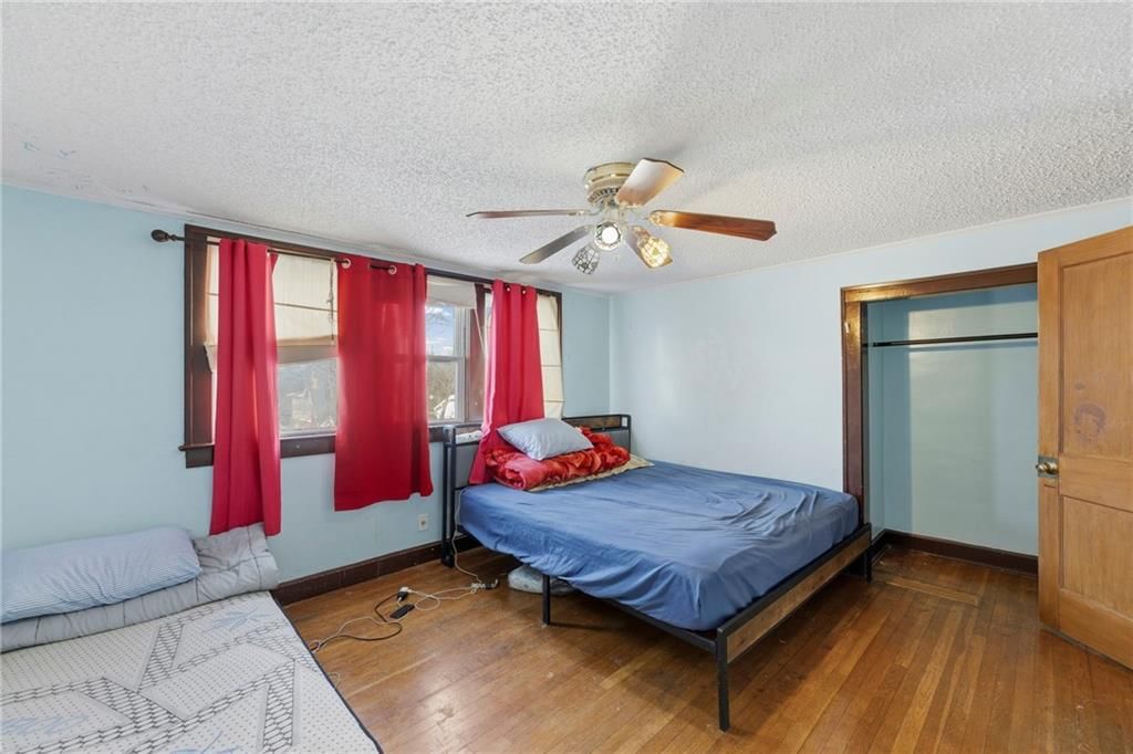 1819 FREEMAN Avenue — photo 19