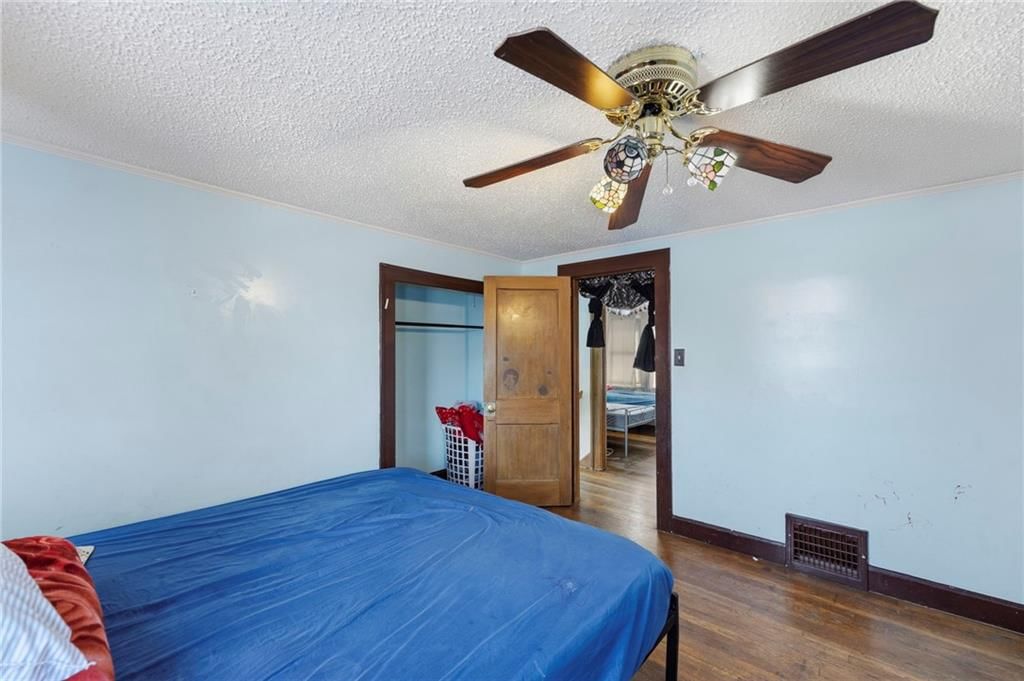 1819 FREEMAN Avenue — photo 20