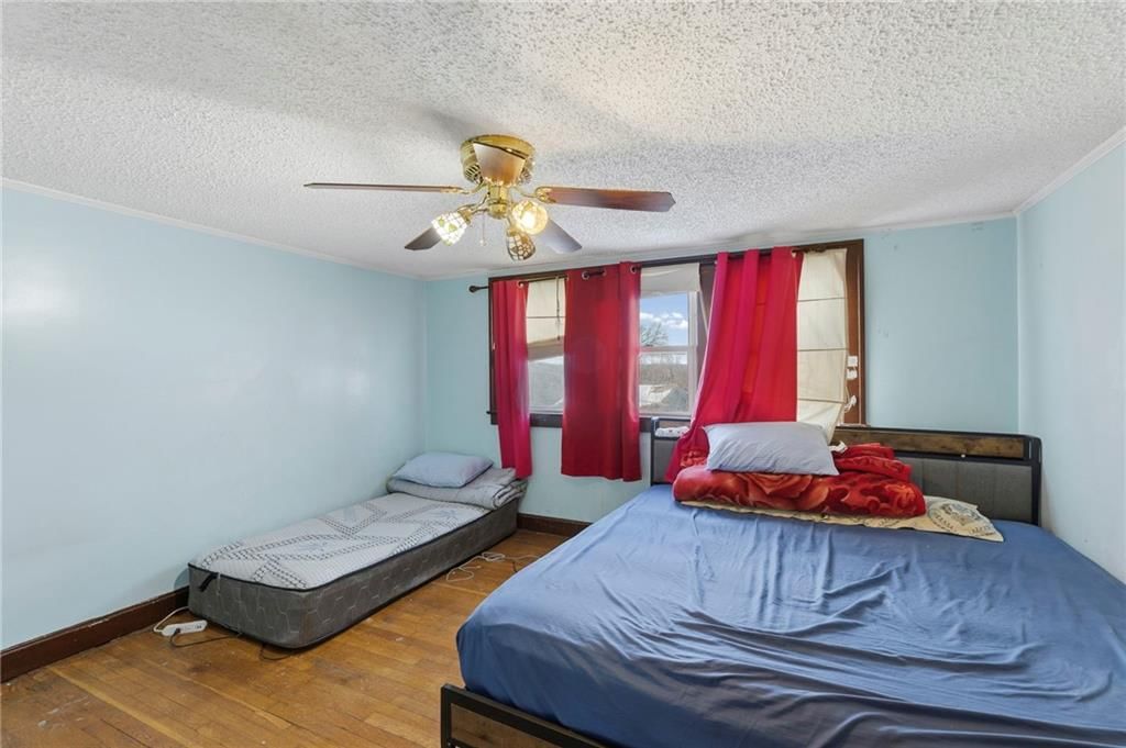 1819 FREEMAN Avenue — photo 21